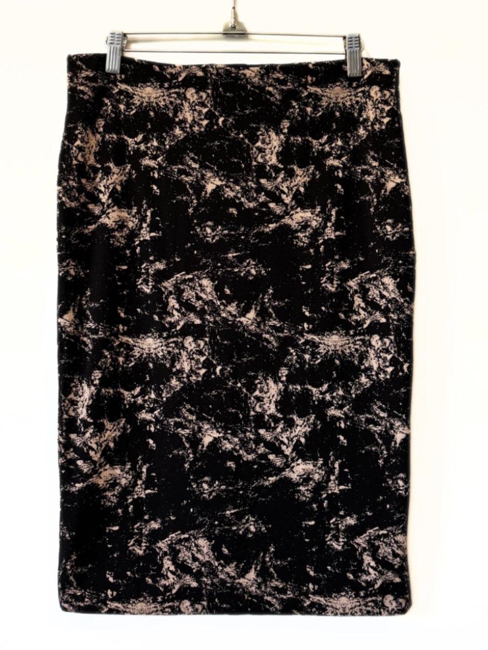 H&M Basics Black Marbled Print Skirt Size M